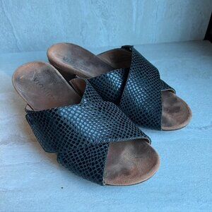 ** Vionic Paradise Leticia Wedge Slide Leather Sandal Size 6.5